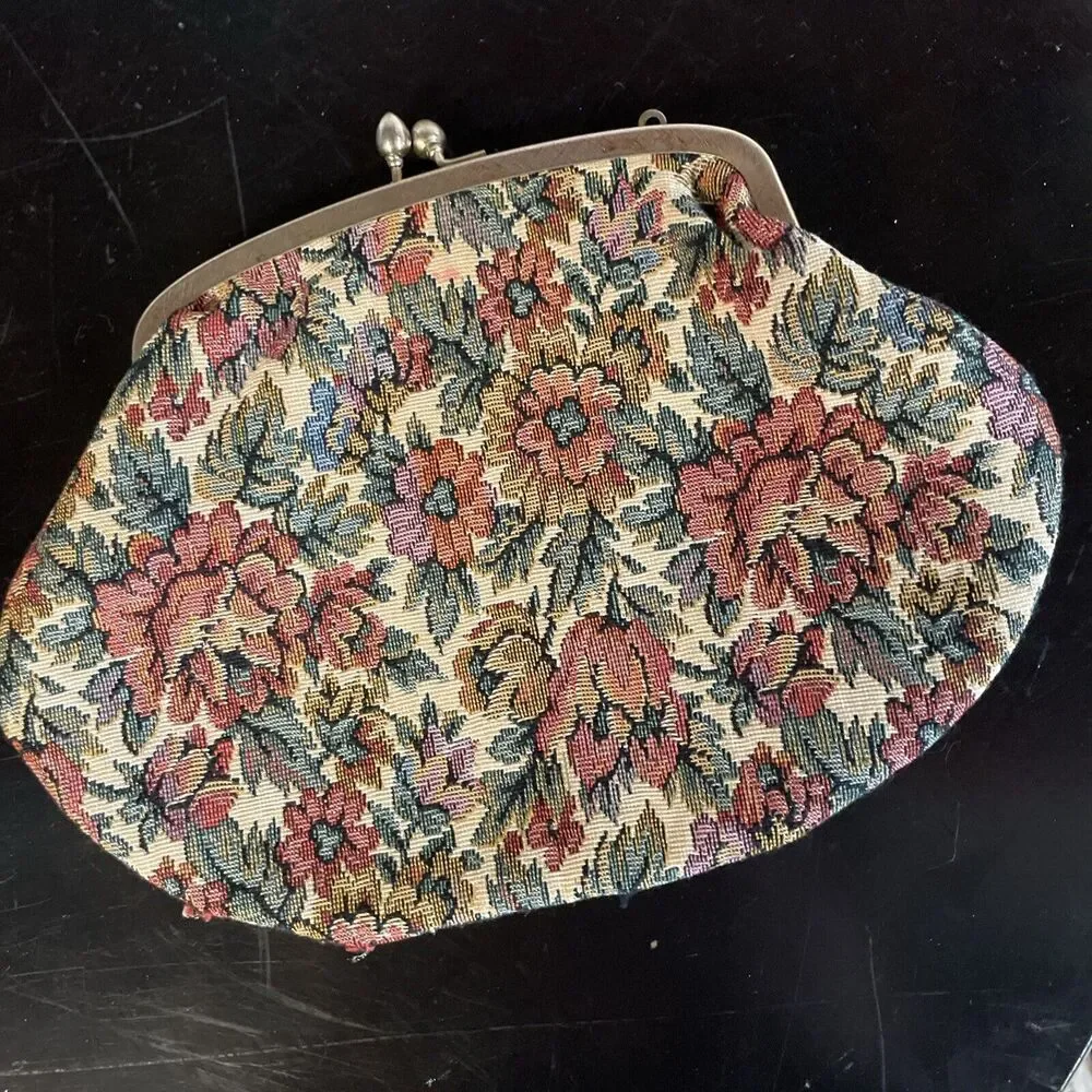 Vtg‎ Carpetbag Tapestry Purse Clutch Needlepoint Floral Kiss Clasp Collect-ables
